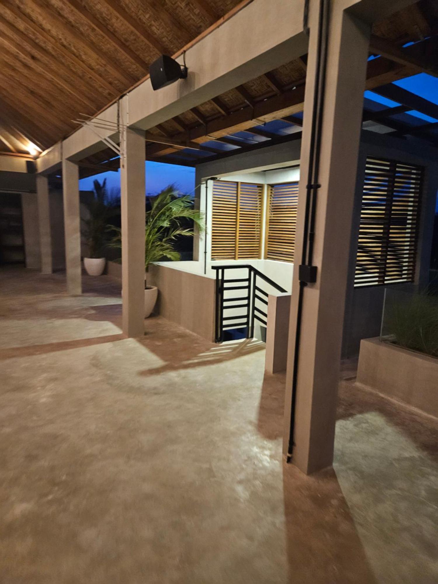 Salty Prana Retreat Center Hotel Uluwatu  Exterior photo